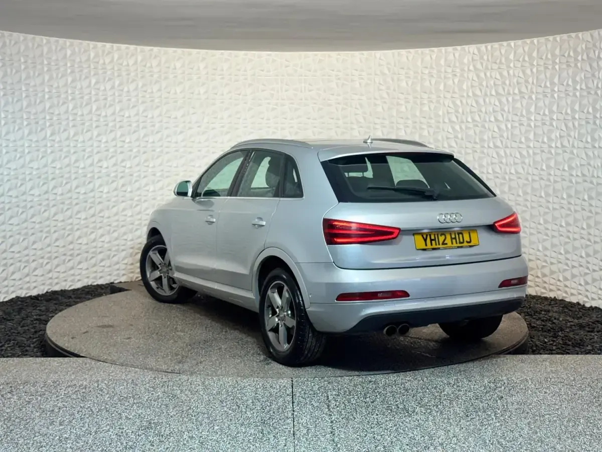 Used Audi Q3 Design 177 HP (130 kW) 2012 Silver SUV