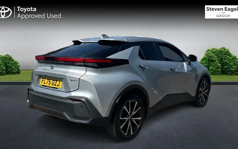 Used Toyota C-HR Design 140 HP (102 kW) 2025 Silver SUV