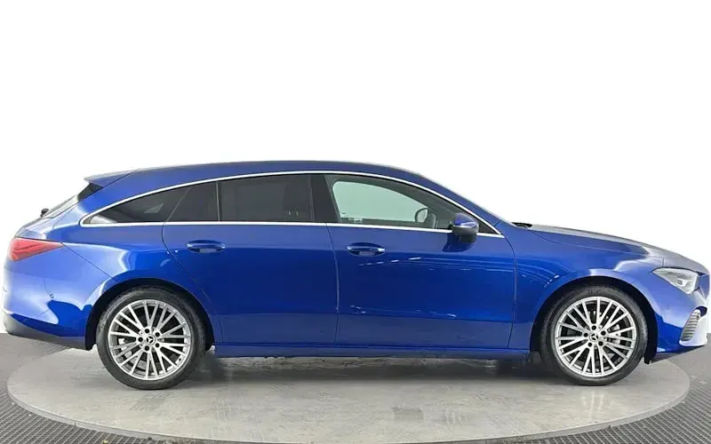 Used Mercedes CLA180 Executive 136 HP (100 kW) 2025 Estate