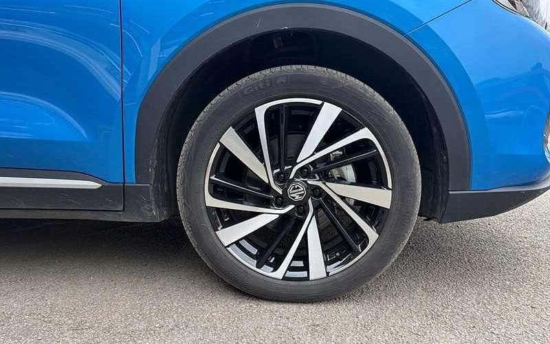 Used MG ZS Trophy 196 HP (144 kW) 2025 SUV