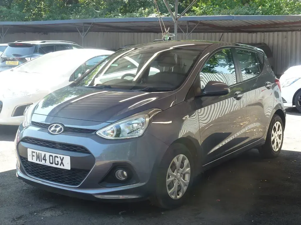 Used Hyundai i10 SE 66 HP (48 kW) 2014 Grey Hatchback