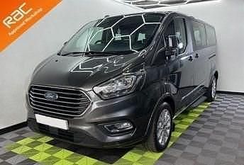 Used Ford Tourneo Titanium 150 HP (110 kW) 2022 Grey MPV