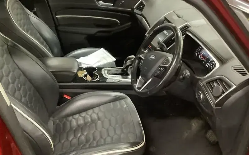 Used Ford S-MAX Vignale 209 HP (153 kW) 2017 Red MPV