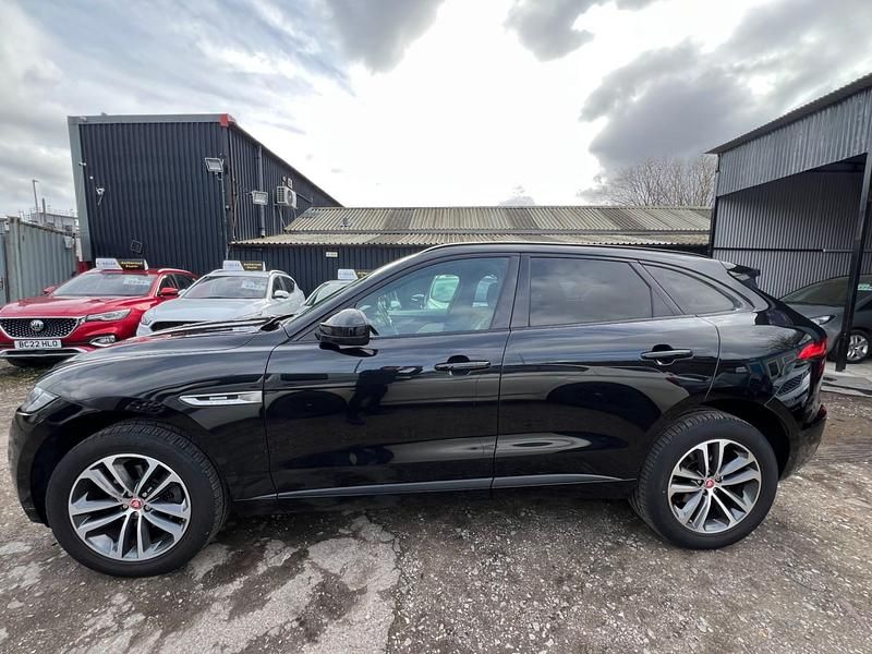 Second-hand Jaguar F-Pace R-Sport 2018 Negru SUV