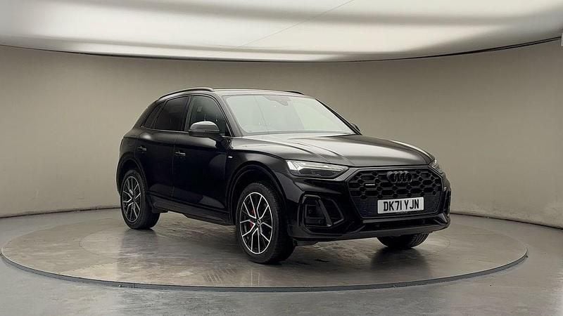Myth black metallic/myth black metallic Used 2021 Audi Q5 Comfort SUV | £30,300 (Fair price) - Image 1/4