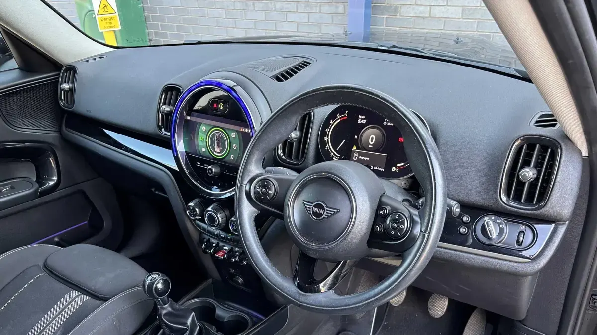 Used Mini Cooper S Countryman Classic 176 HP (129 kW) 2020 Black SUV