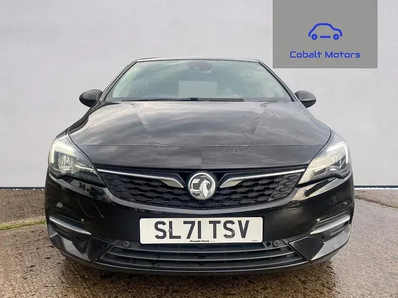Used Vauxhall Astra Edition 145 HP (106 kW) 2021 Black Hatchback