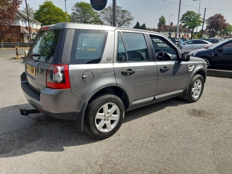 Image 2/4