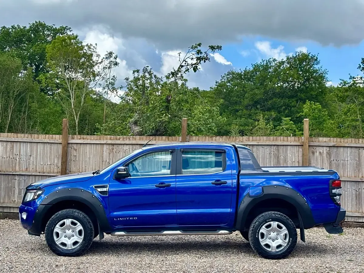 Used Ford Ranger Limited 150 HP (110 kW) 2012 Blue Pickup