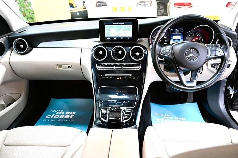 Used Mercedes C200 136 HP (100 kW) 2016 Black Sedan