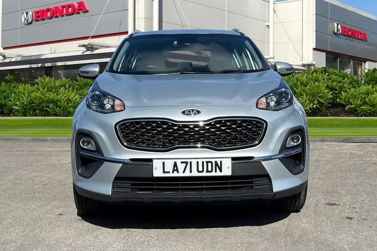 Używany Kia Sportage 116 KM (85 kW) 2022 Srebrny SUV