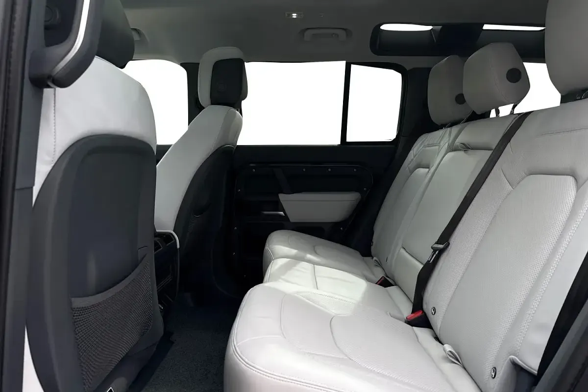 New Land Rover Defender HSE Dynamic 2026 Grey SUV