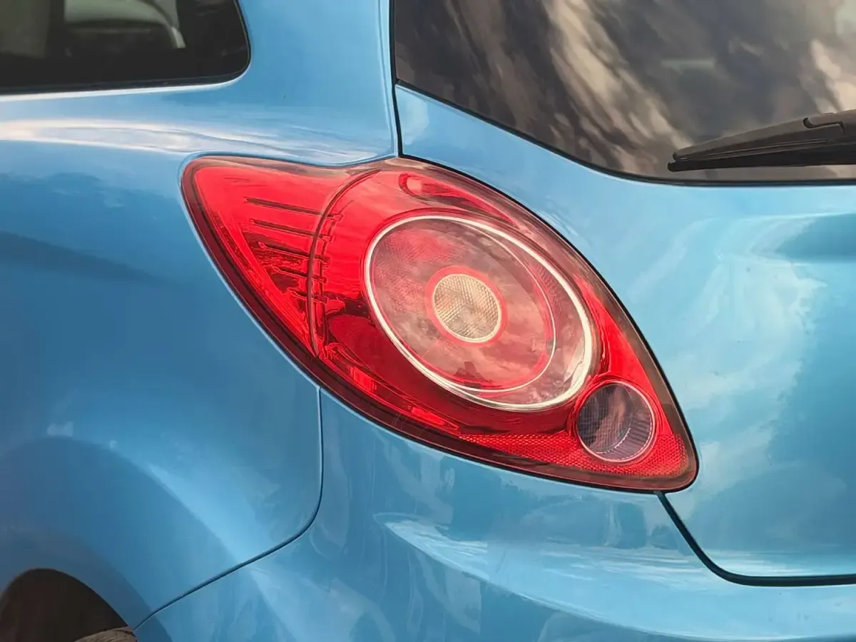 Used Ford Ka Zetec 69 HP (50 kW) 2011 Blue Hatchback