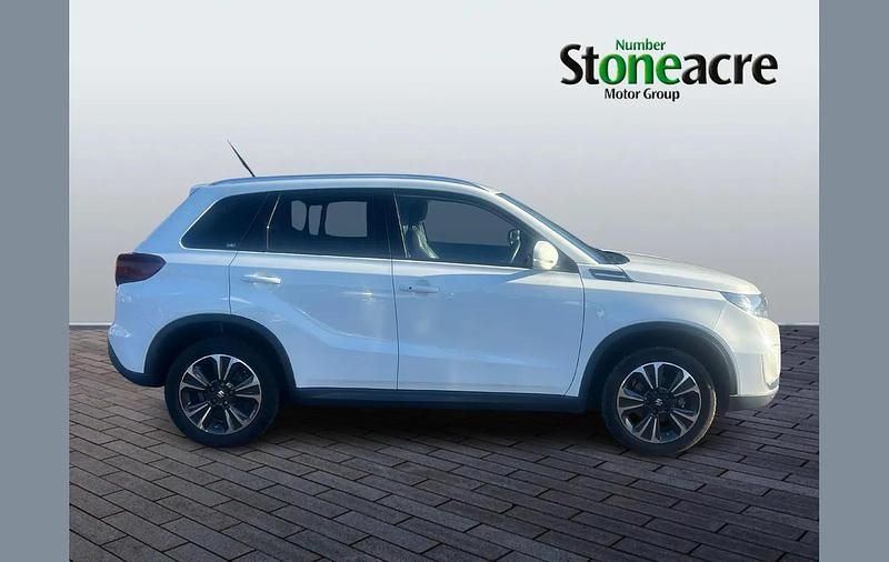 Used Suzuki Vitara SZ5 127 HP (93 kW) 2022 White SUV