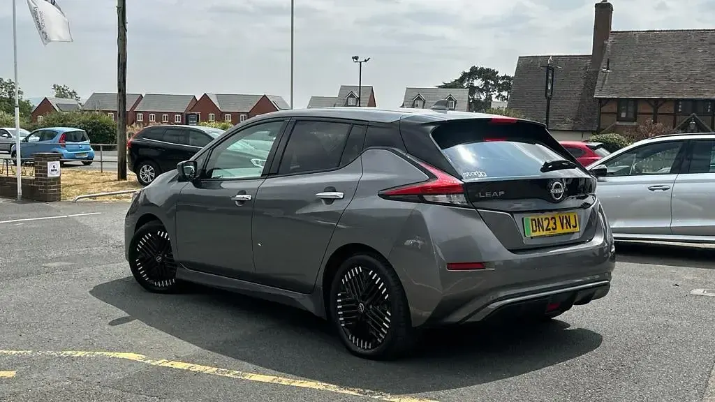 Used Nissan Leaf N-Connecta 41 kW (56 HP) 2023 Hatchback