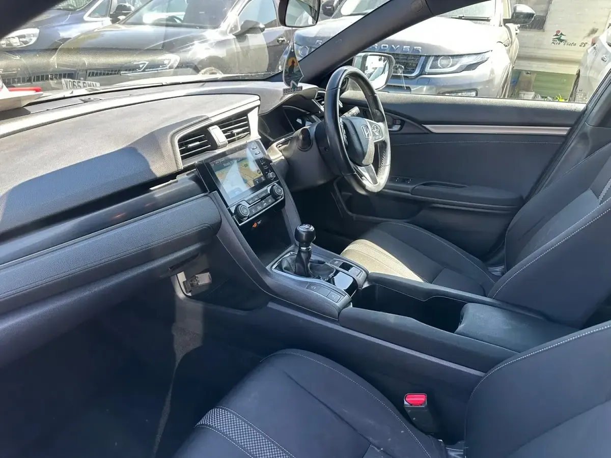Used Honda Civic SR 120 HP (88 kW) 2020 Grey Hatchback