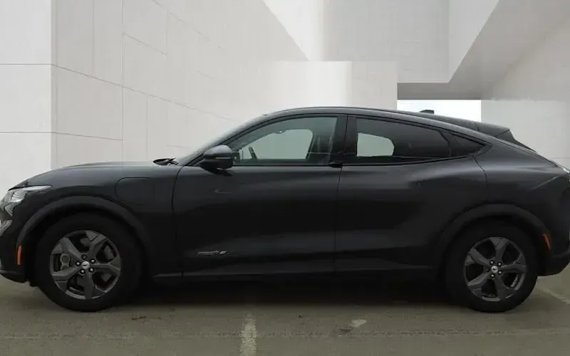 Used Ford Mustang Mach-E Extended Range 216 kW (294 HP) 2023 Grey SUV