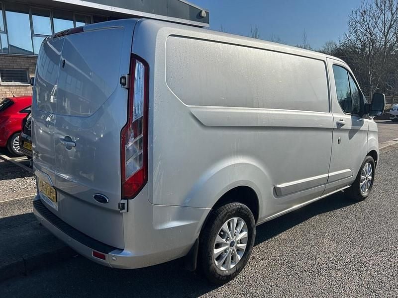Used Ford Transit Custom Limited 130 HP (95 kW) 2019 Silver Van
