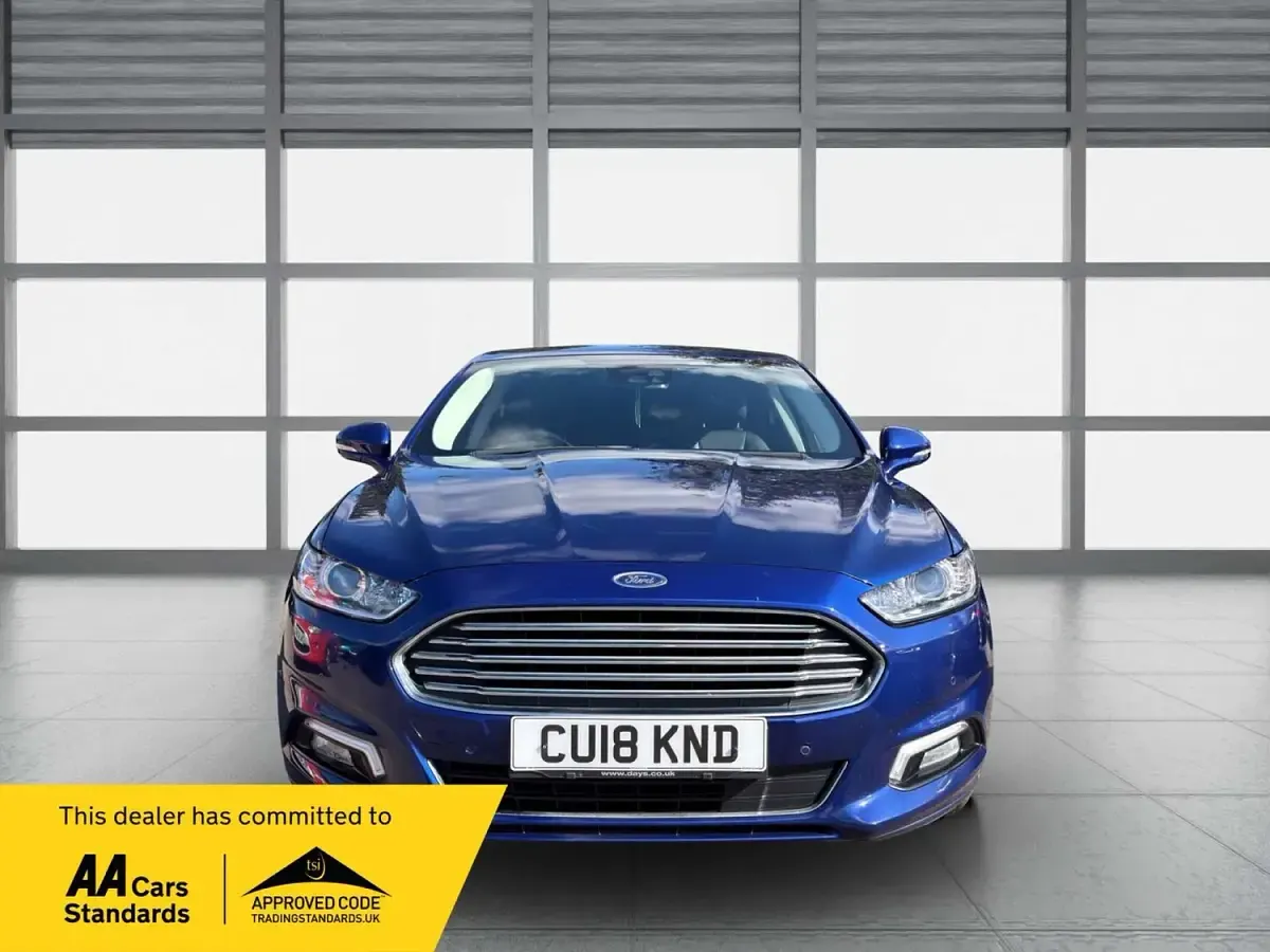 Used Ford Mondeo Titanium 180 HP (132 kW) 2018 Blue Hatchback