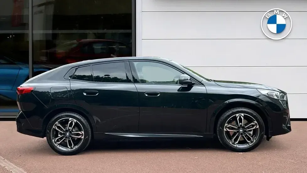 Used BMW iX2 M Sport 227 kW (309 HP) 2025 Black SUV