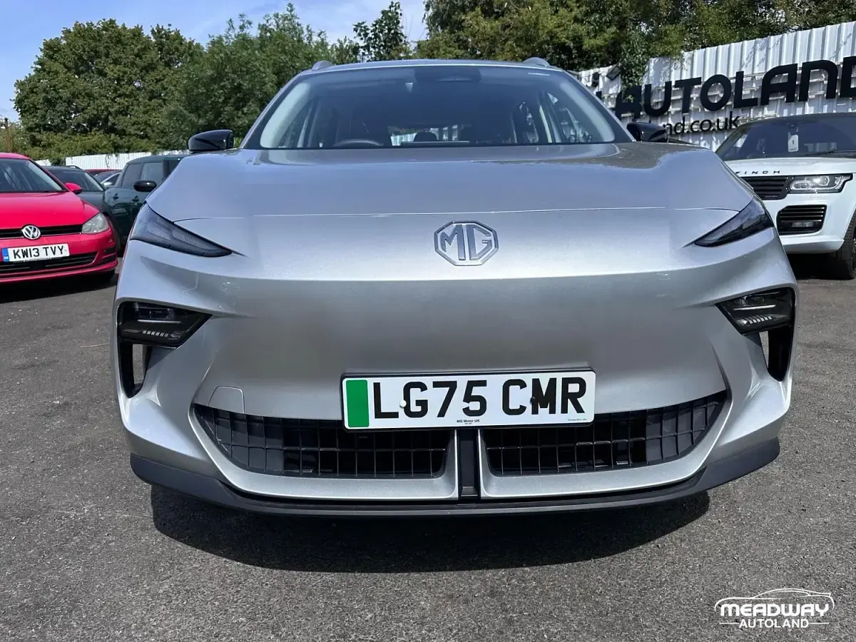 New MG MG5 EV SE 49 kW (67 HP) 2026 Silver Estate