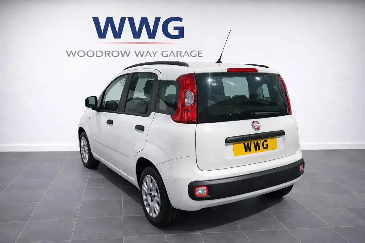 Used Fiat Panda Pop 69 HP (50 kW) 2016 White Hatchback