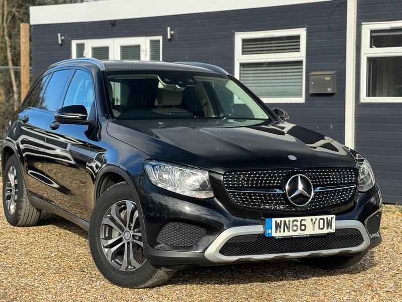 Begagnad Mercedes GLC220 SE 2016 Svart Kombi