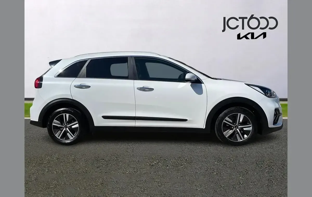 Used Kia Niro 141 HP (103 kW) 2019 White SUV