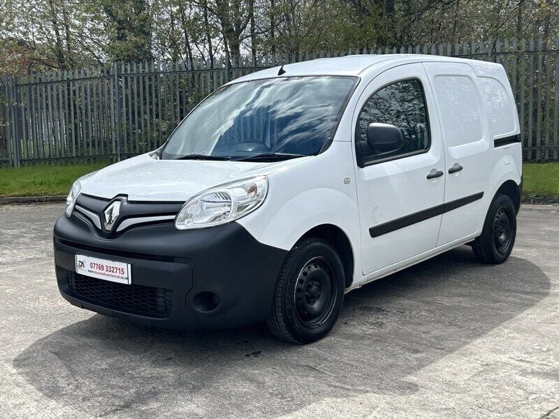 White Used 2016 Renault Kangoo Business MPV | £3,995 (Fair price) - Image 1/2