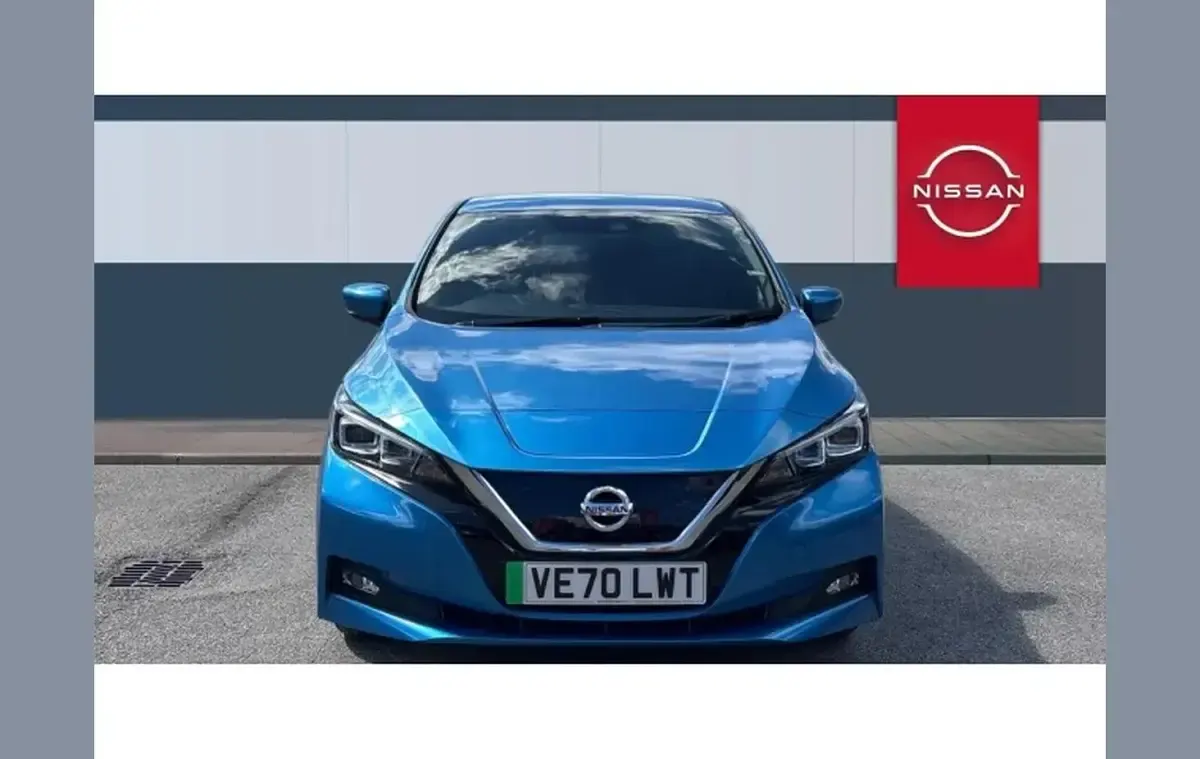 Used Nissan Leaf Tekna 160 kW (218 HP) 2020 Blue Hatchback