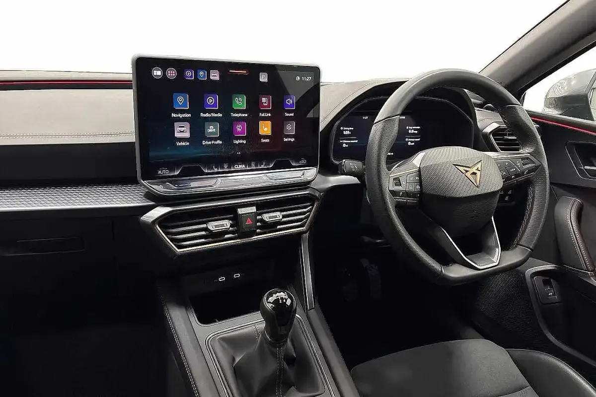 Used Cupra Leon 150 HP (110 kW) 2025 Grey Estate