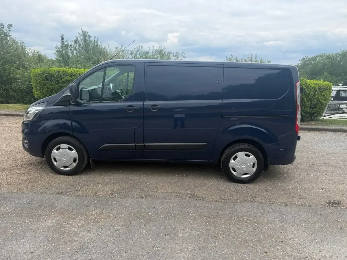 Używany Ford Transit Custom Trend 130 KM (95 kW) 2019 Niebieski Van