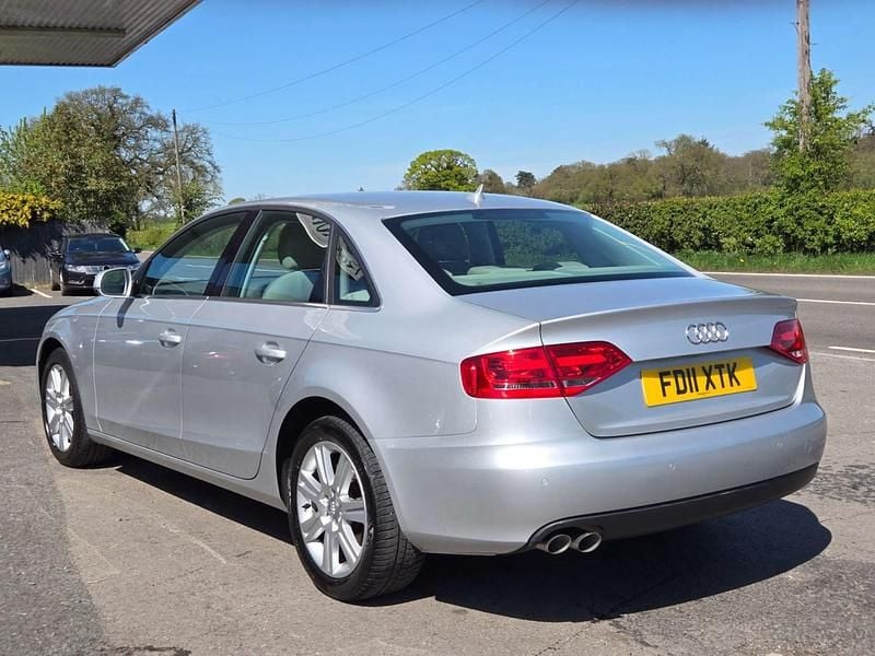 Used Audi A4 Advanced 170 HP (125 kW) 2011 Silver Sedan