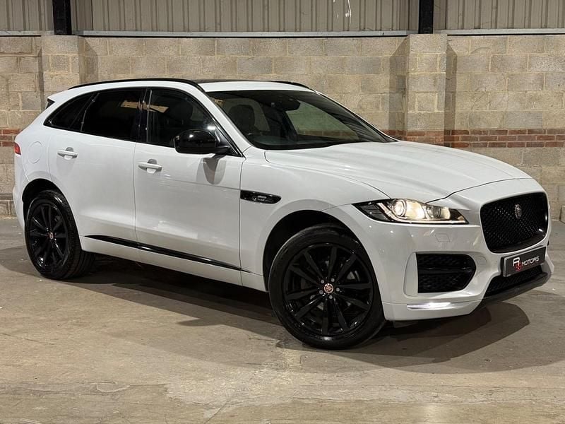 White Used 2017 Jaguar F-Pace R-Sport SUV | £17,490 (Fair price) - Image 1/4