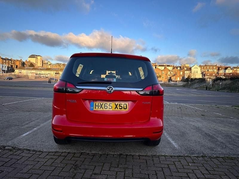 Used Vauxhall Zafira 2015 Red MPV