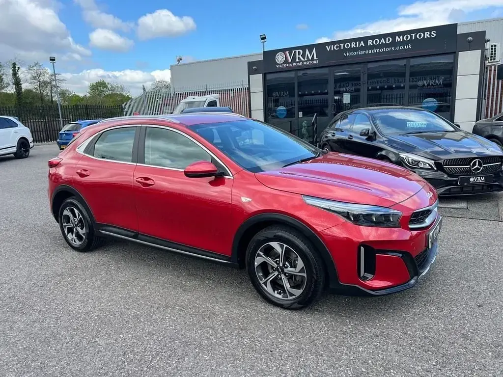 Second-hand Kia XCeed 158 CP (116 kW) 2023 Roșu SUV