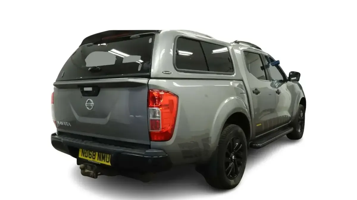 Used Nissan Navara N-Guard 190 HP (139 kW) 2018 Grey Pickup