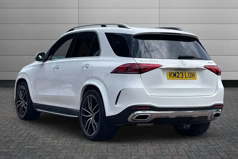 Used Mercedes GLE400 AMG line 325 HP (239 kW) 2023 White SUV