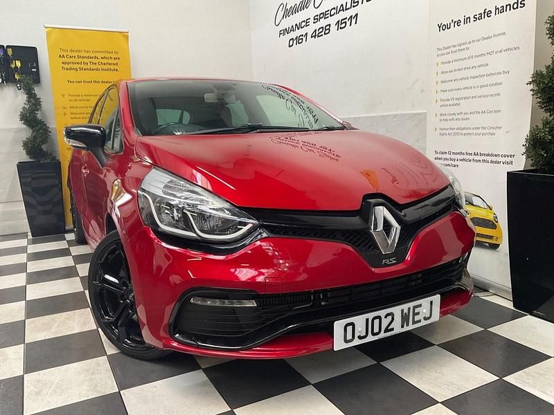 Used Renault Clio IV 197 HP (144 kW) 2014 Red Hatchback