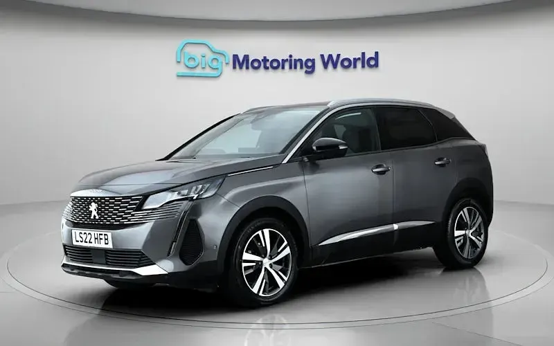 Used Peugeot 3008 Allure Premium 131 HP (96 kW) 2022 Grey SUV