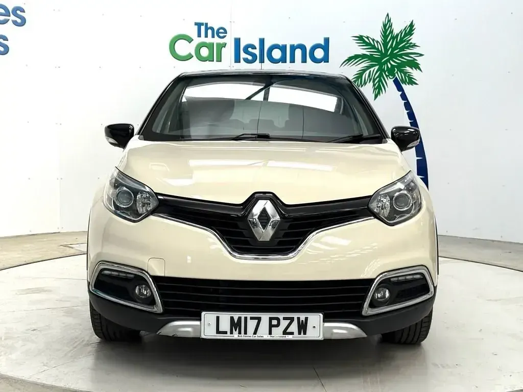 Second-hand Renault Captur Signature 90 CP (66 kW) 2017 Alb SUV