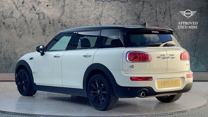 Used Mini Cooper Clubman 136 HP (100 kW) 2019 White Estate