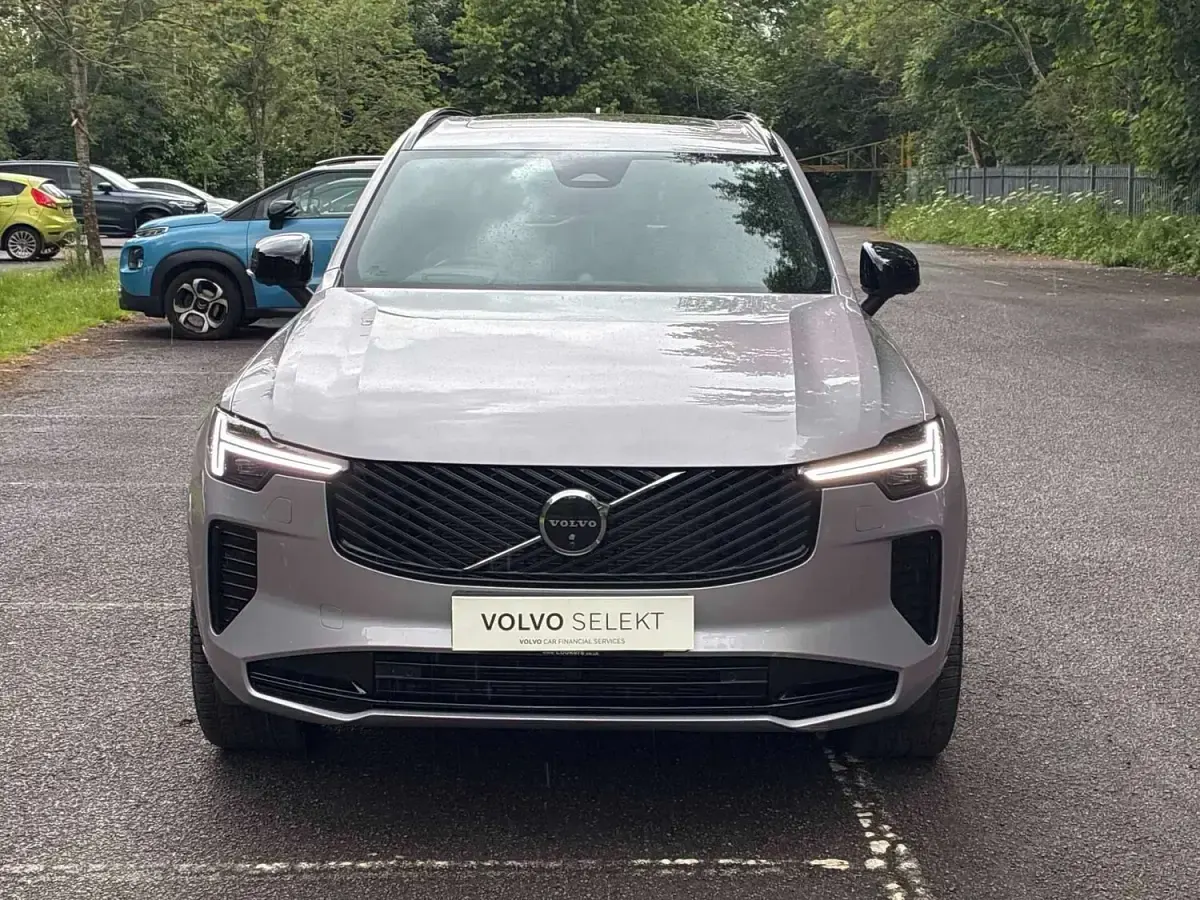 Used Volvo XC90 Ultra 455 HP (334 kW) 2025 Silver SUV