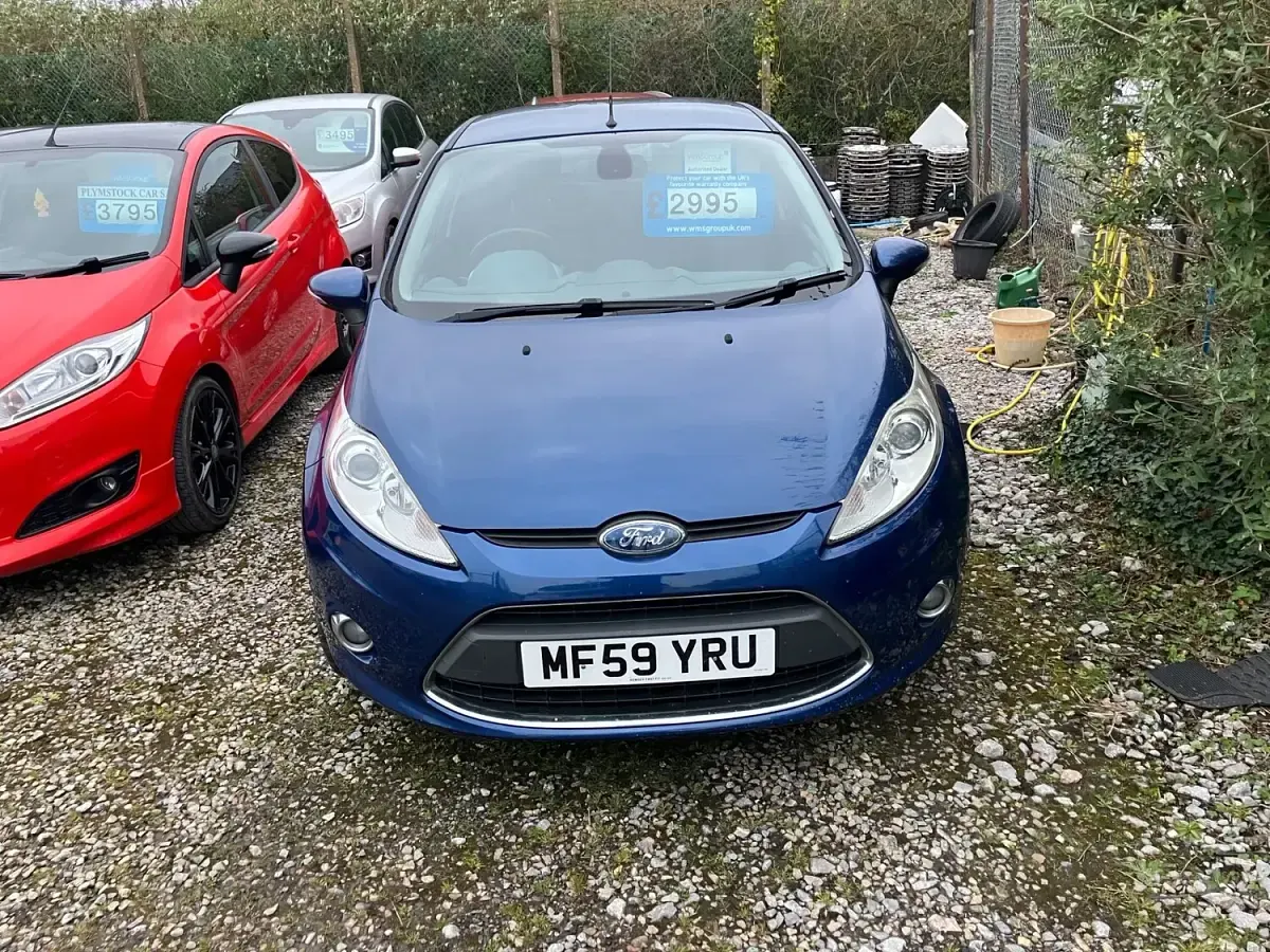 Used Ford Fiesta Titanium 96 HP (70 kW) 2009 Blue Hatchback