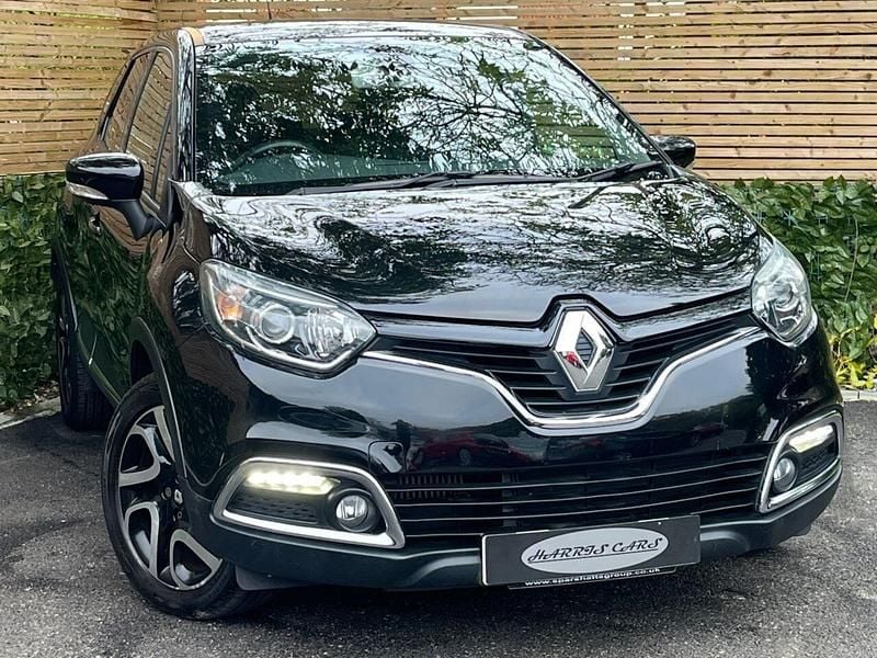 Used Renault Captur Dynamique 90 HP (66 kW) 2017 Black SUV