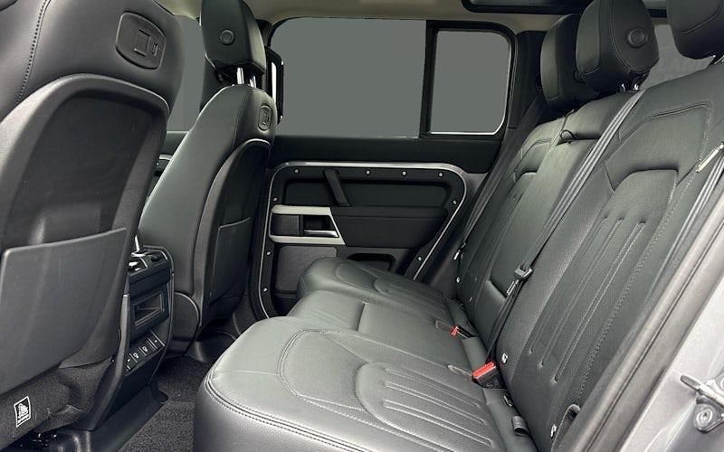 Usado Land Rover Defender SE 200 HP (147 kW) 2021 SUV