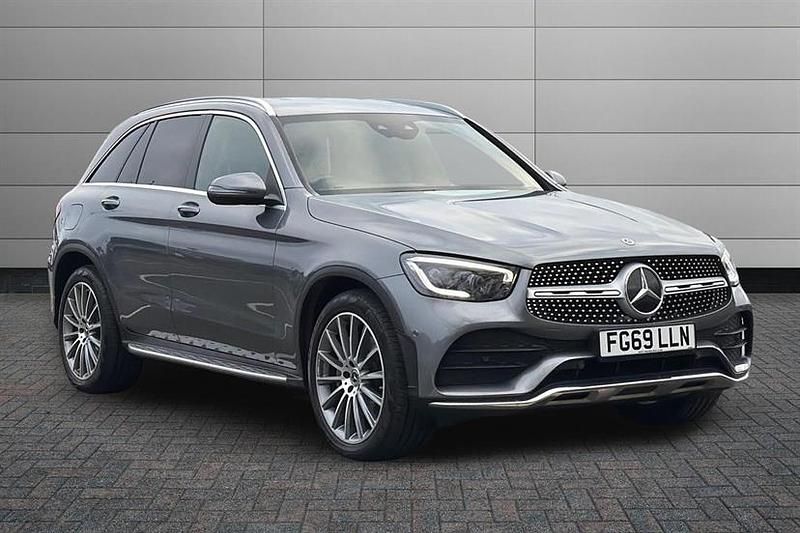 Used Mercedes GLC300 AMG Line Premium 245 HP (180 kW) 2019 Selenite grey Estate