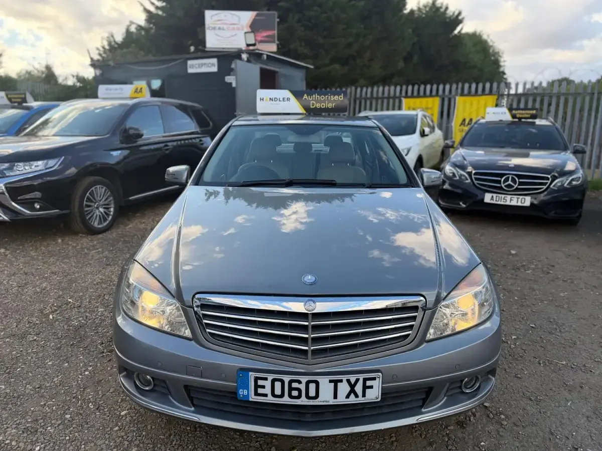 Used Mercedes C220 Elegance 170 HP (125 kW) 2010 Silver Sedan