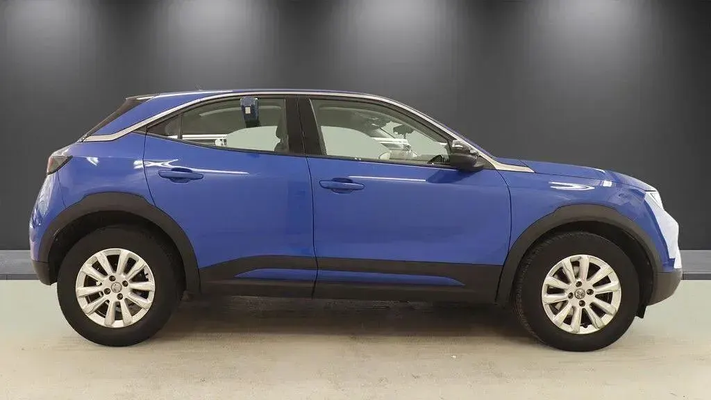 Used Vauxhall Mokka Design Edition 100 HP (73 kW) 2022 Blue SUV