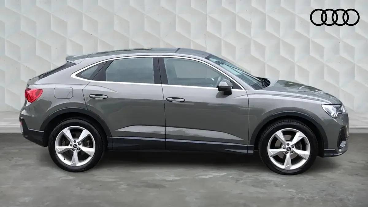 Usado Audi Q3 Sportback Sport 150 CV (110 kW) 2021 Gris SUV